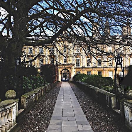 The Lion Hotel Buckden  ภายนอก รูปภาพ