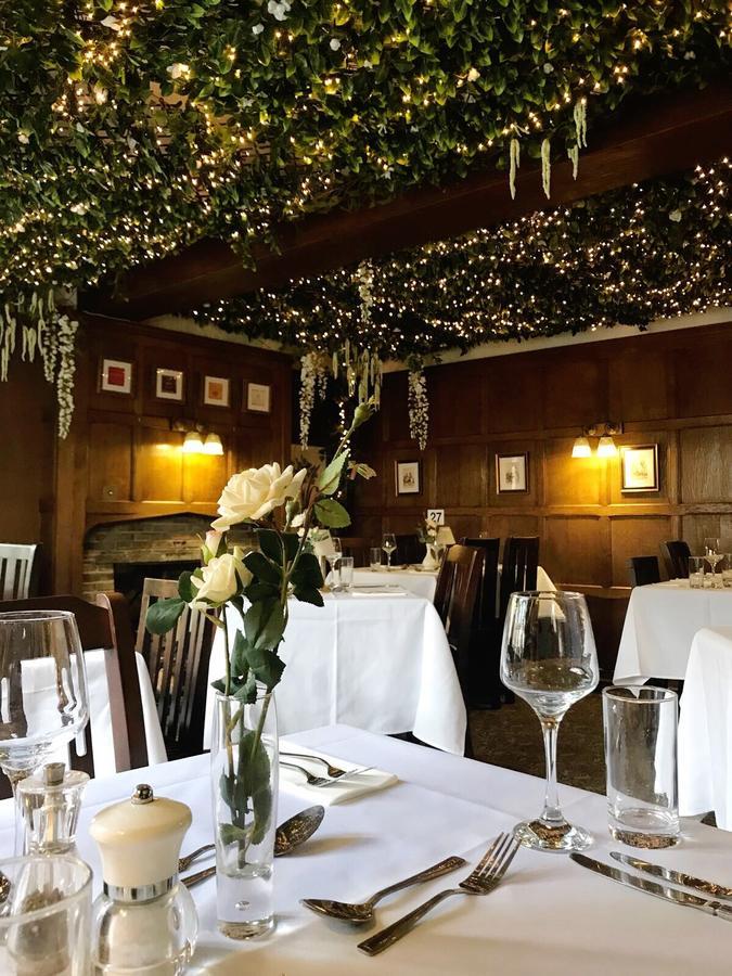 The Lion Hotel Buckden  ภายนอก รูปภาพ