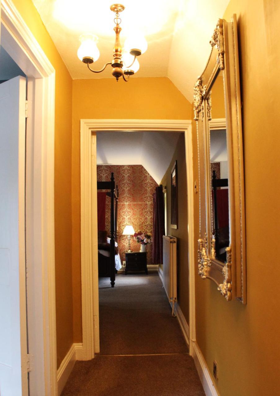 The Lion Hotel Buckden  ภายนอก รูปภาพ